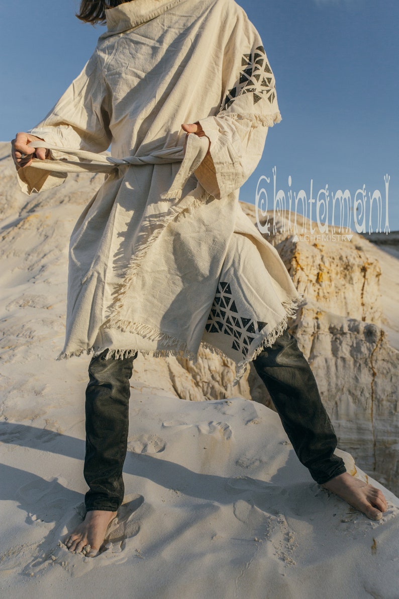 Triangle Mantle Kimono