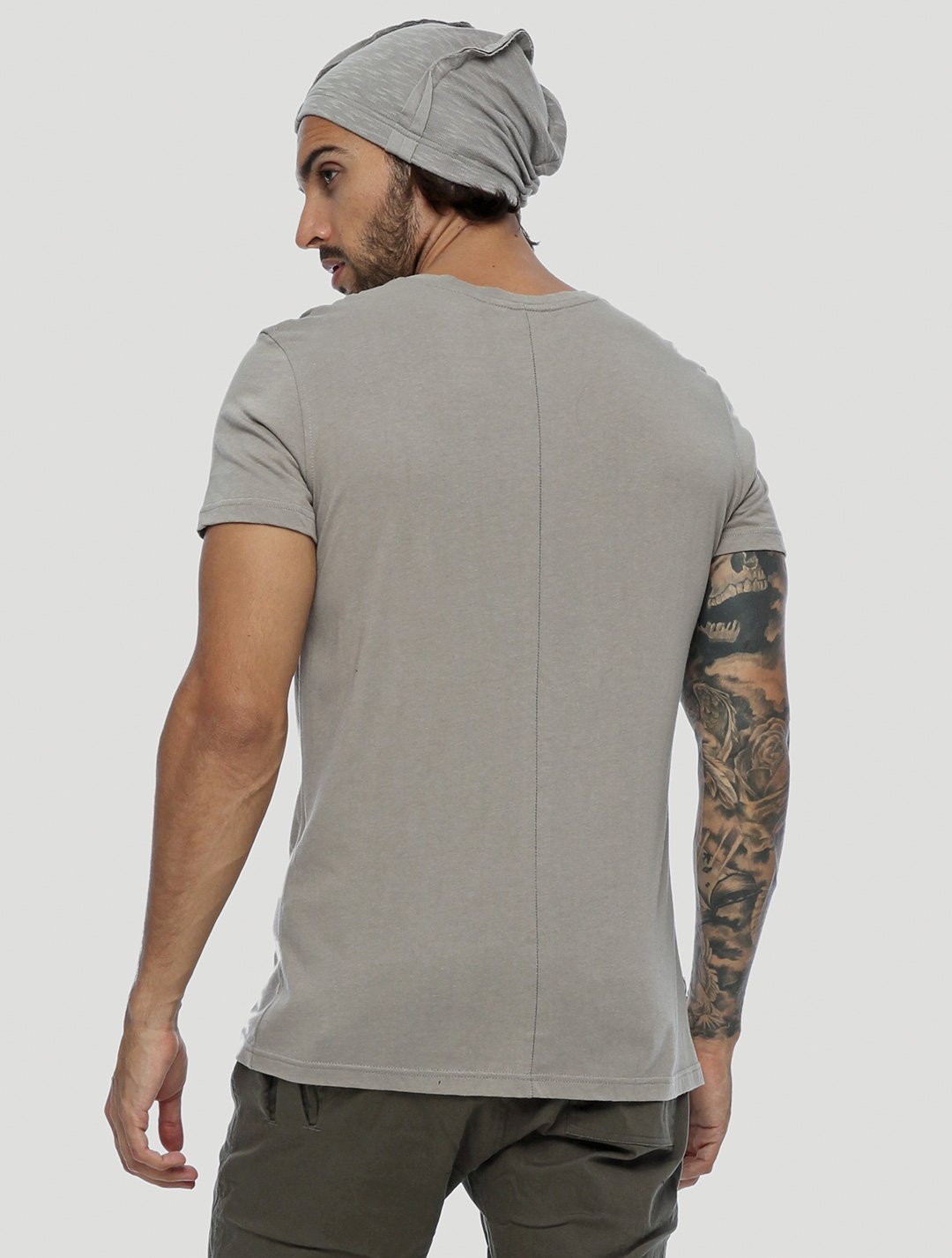 Deala Tee by Psylo