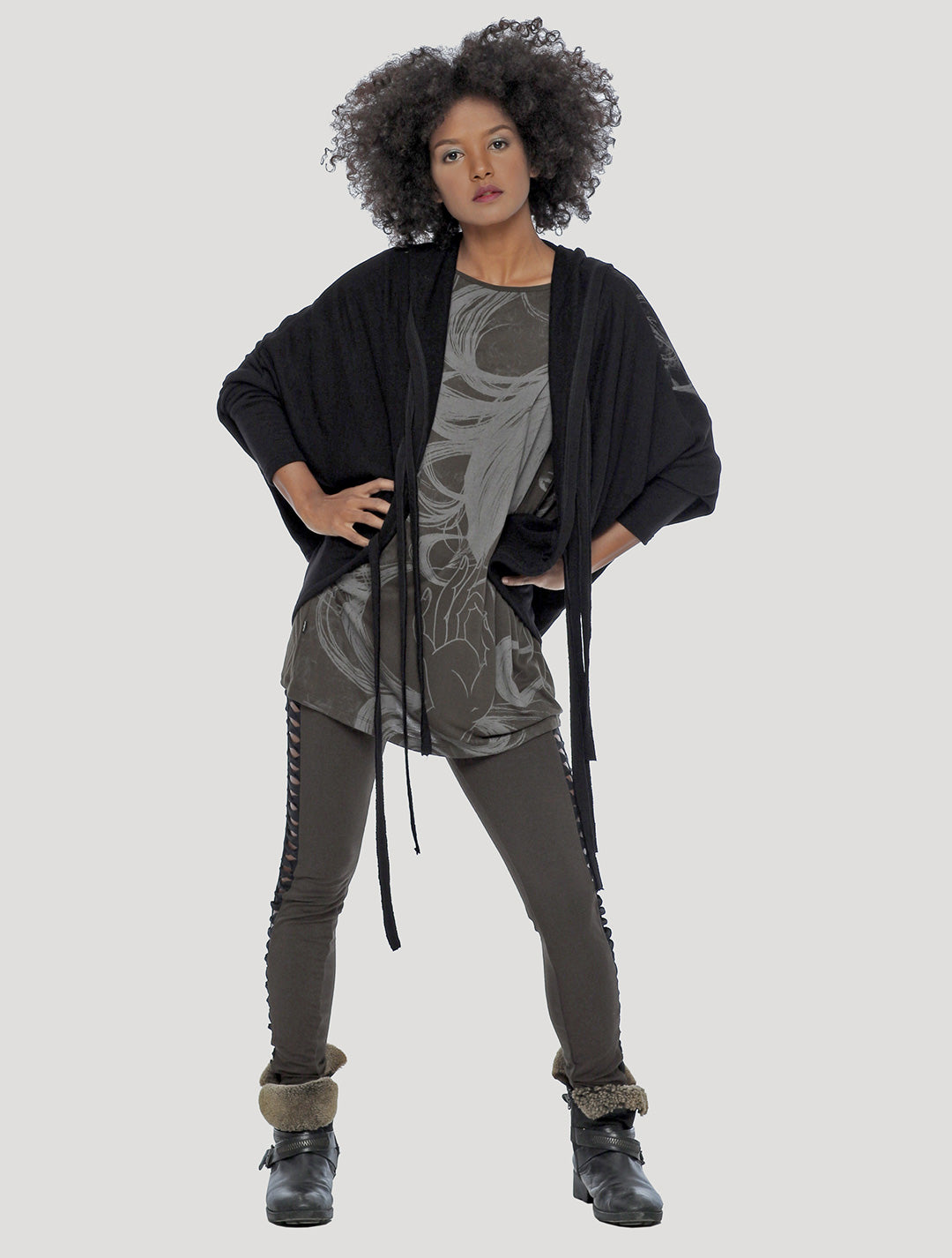 Geisha Unisex Kaftan by Psylo