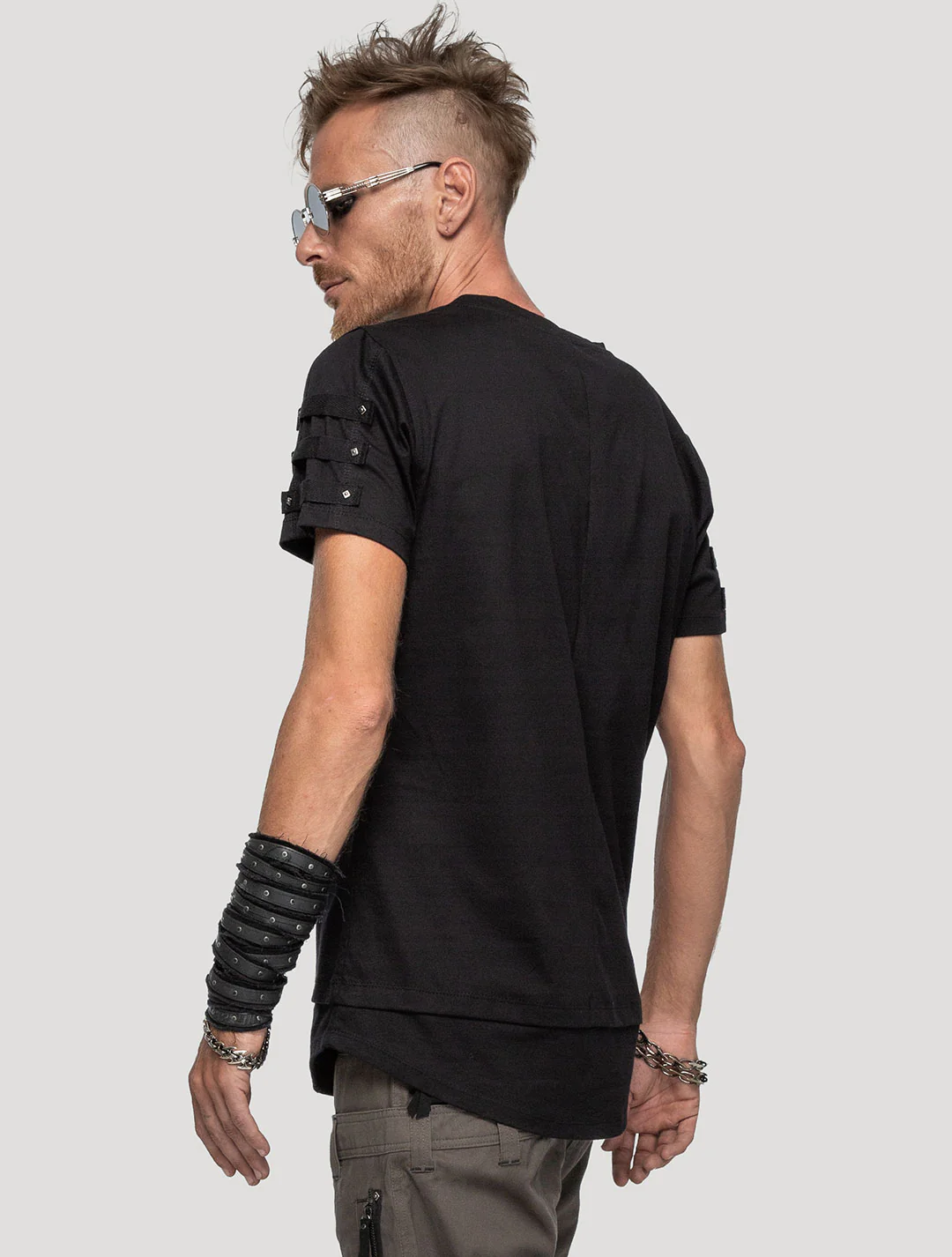 Slashed T-shirt by Psylo