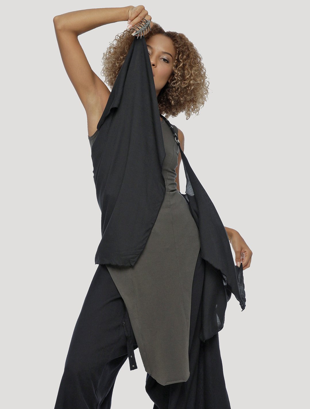 Sigyl Kaftan by Psylo