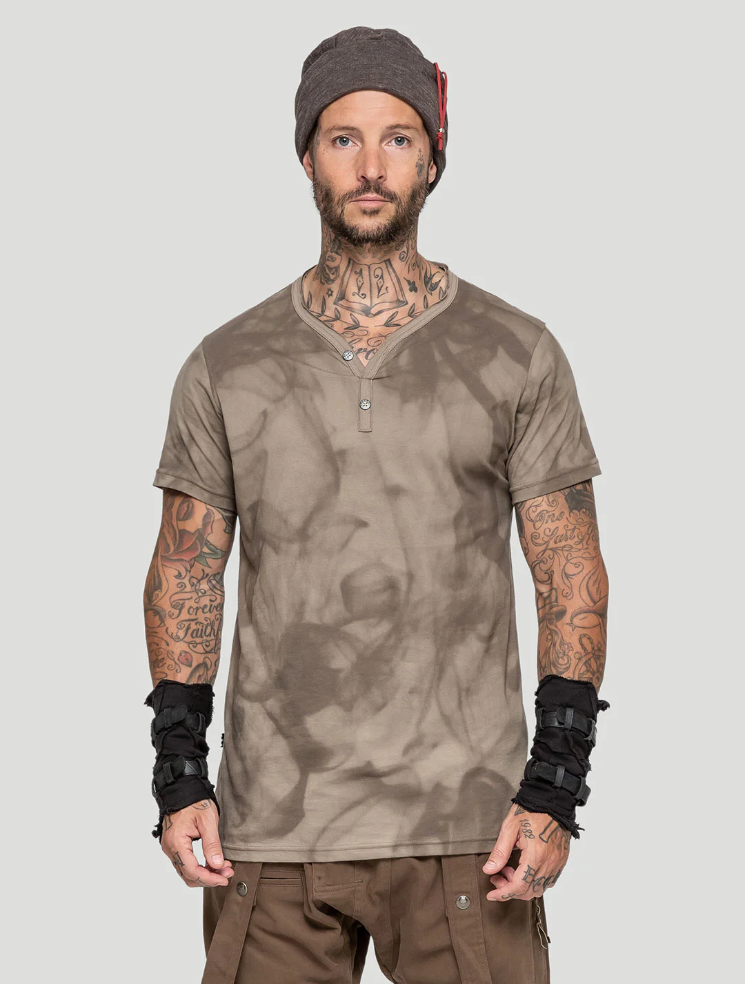 Smoky Tee by Psylo